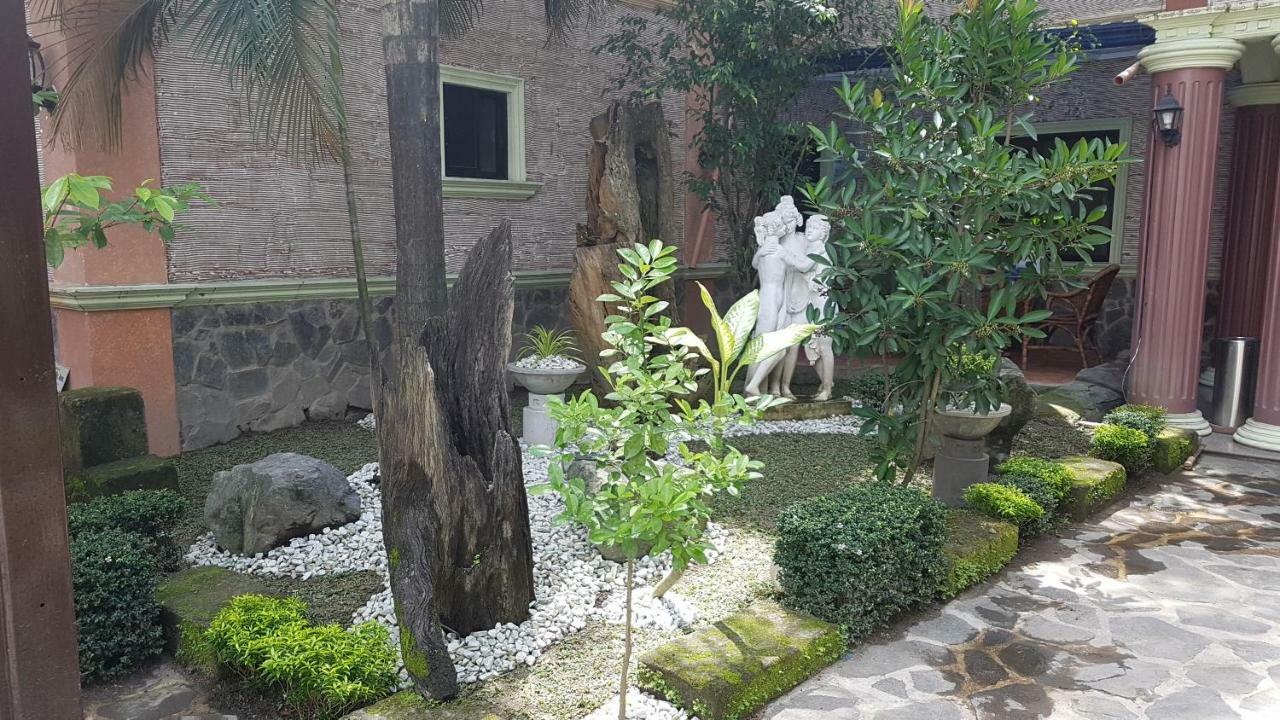 Gardensuite Hotel Anunas Extérieur photo